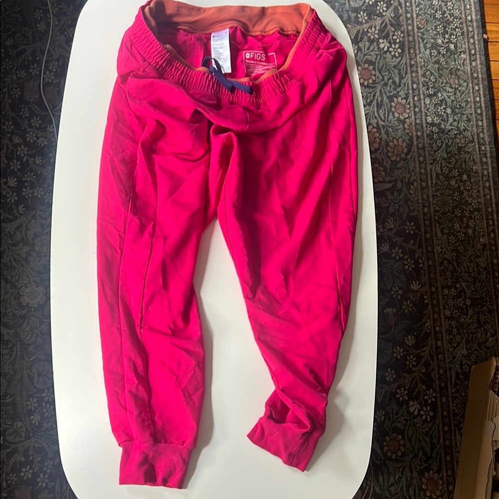 Figs Pink scrubs Relaxed Fit Elastic Cuffs